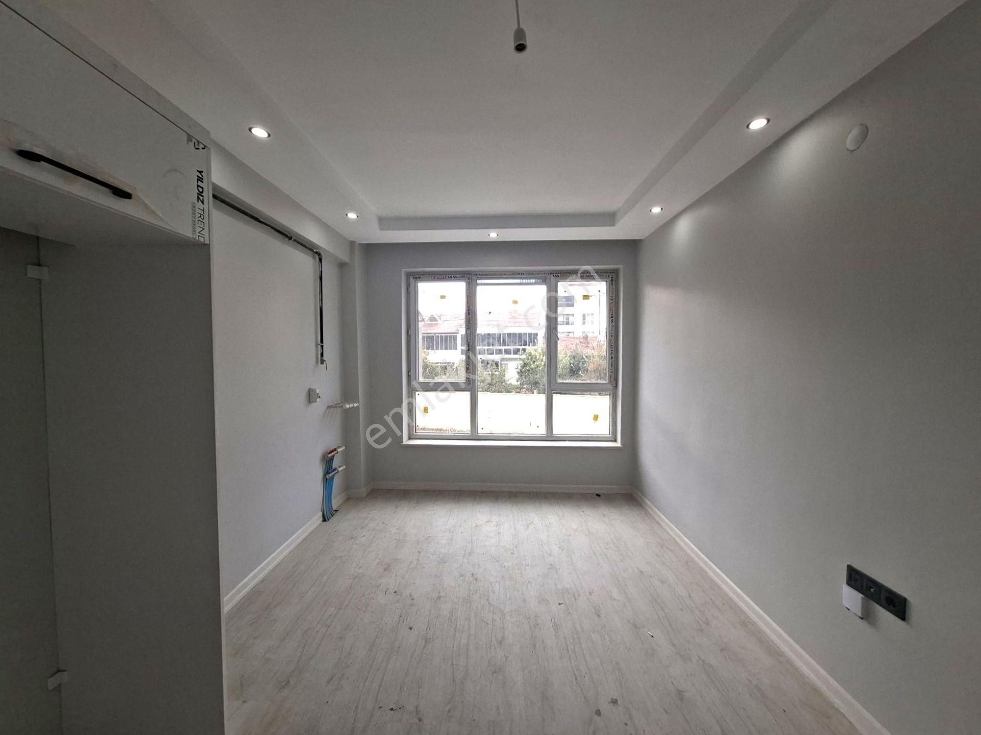 Recep Ümit Emlak'tan Muttalip Caddesi Yakınında Satılık Ebeveyn Banyolu 1+1 Ferah Daire - Görsel 8