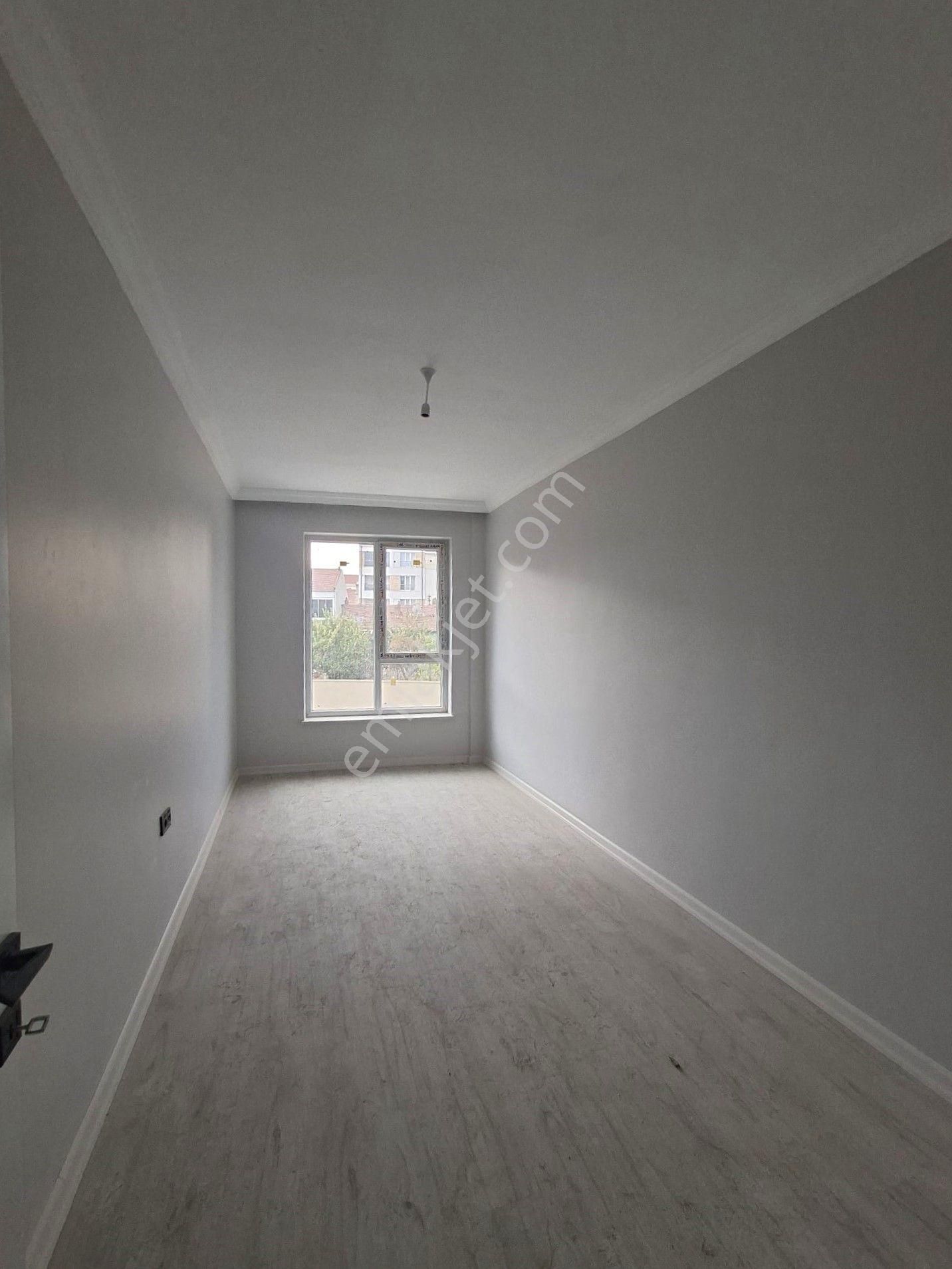 Recep Ümit Emlak'tan Muttalip Caddesi Yakınında Satılık Ebeveyn Banyolu 1+1 Ferah Daire - Görsel 13