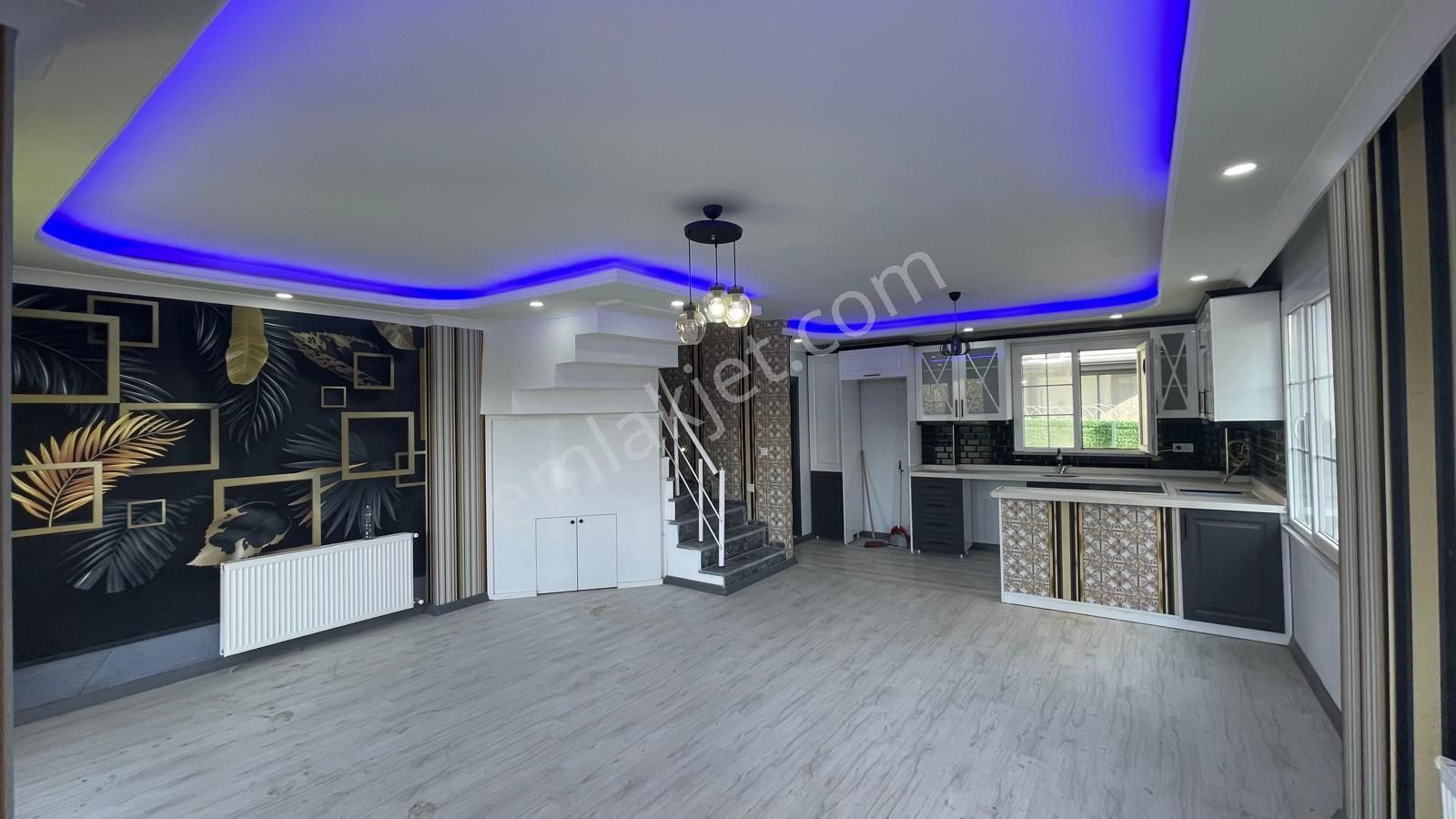 Yeniçiftlik Merkezi Konumda Kombi Petek Hazır 5+1 Müstakil Villa - Görsel 32