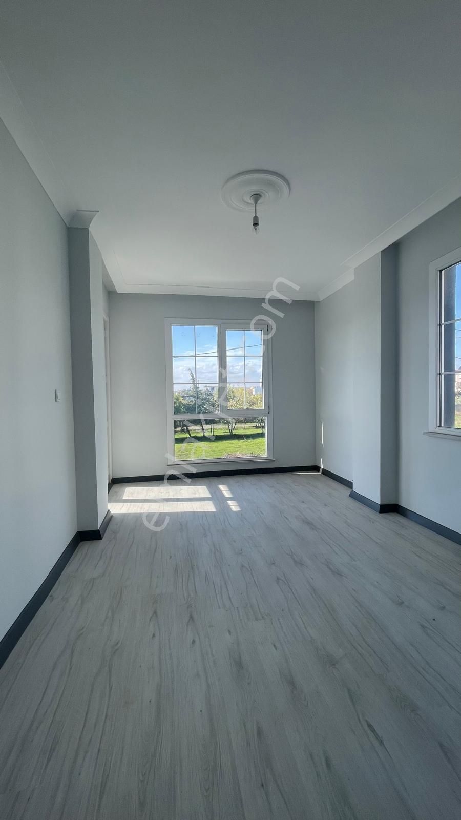 Yeniçiftlik Merkezi Konumda Kombi Petek Hazır 5+1 Müstakil Villa - Görsel 22