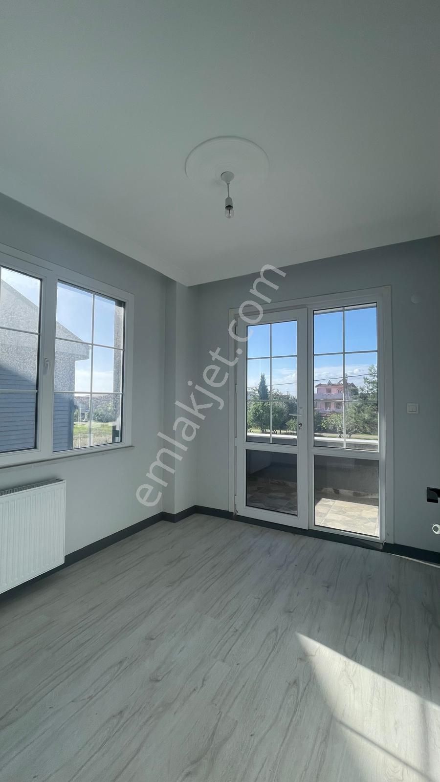 Yeniçiftlik Merkezi Konumda Kombi Petek Hazır 5+1 Müstakil Villa - Görsel 21