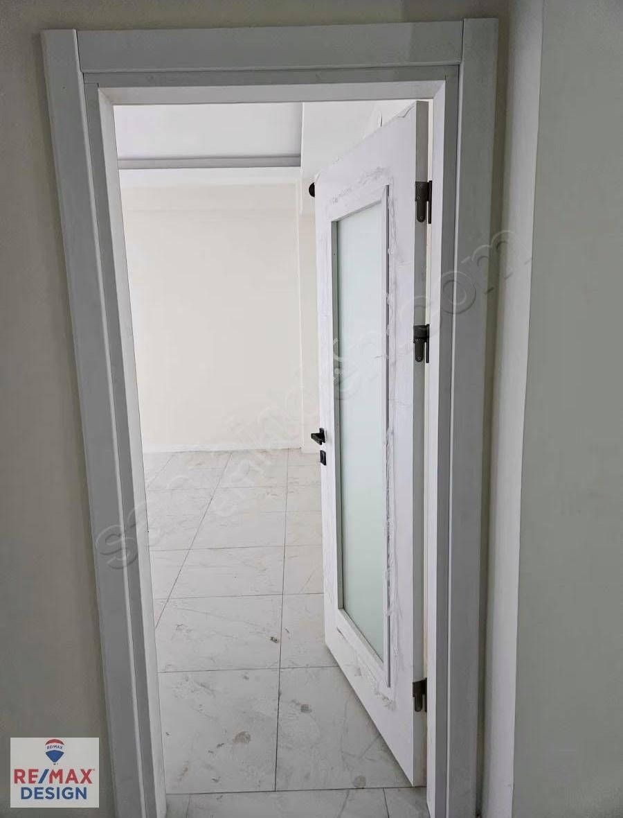 Remax Design Arifiyede Satılık 2+1 Daire - Görsel 10