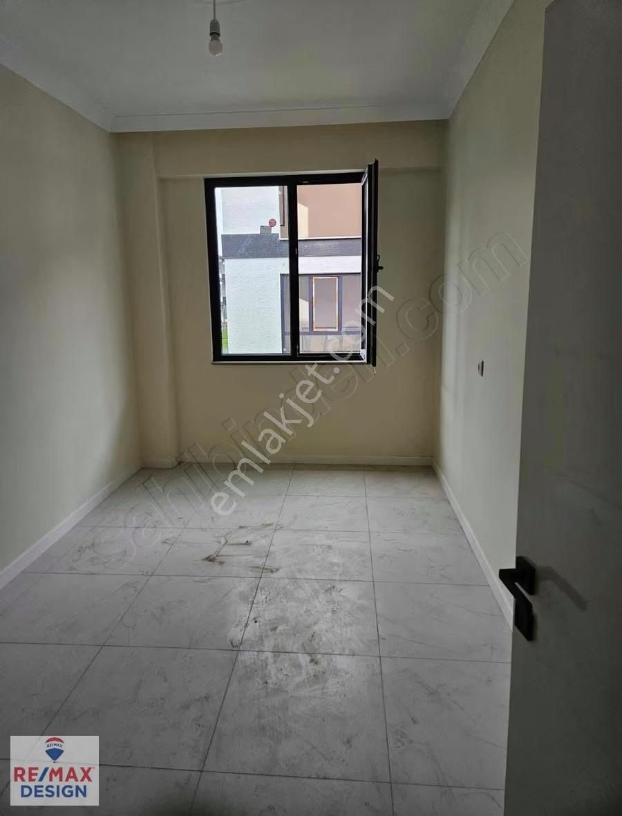 Remax Design Arifiyede Satılık 3+1 Daire - Görsel 6