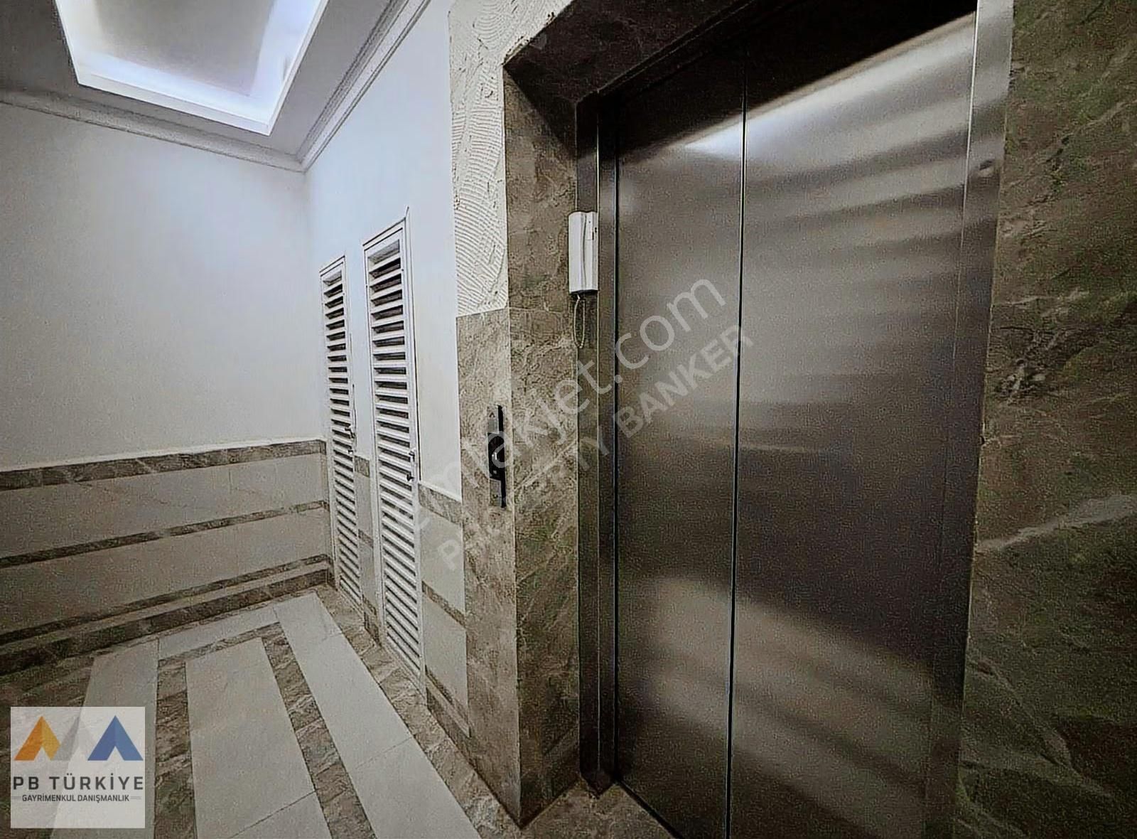 Acıbadem Caddesi Üzerinde Geniş Ve Ferah 3+1 Ara Kat Daire - Görsel 4