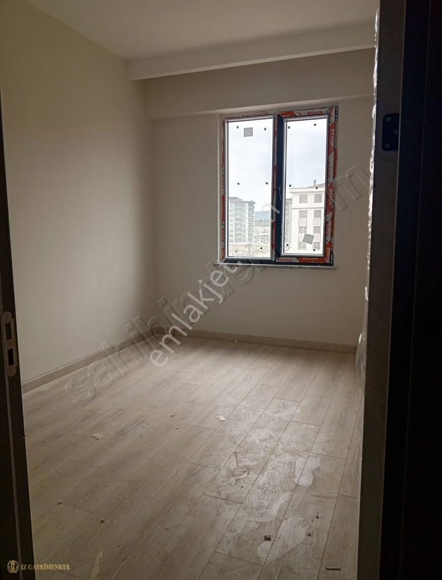 Çanakkale Merkez Karaçaörende Satılık 4+1 Daire - Görsel 4