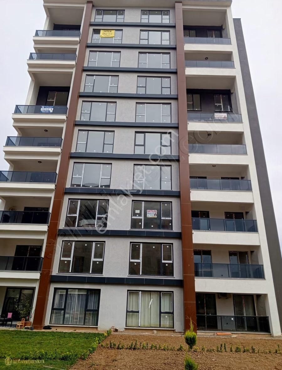 Çanakkale Merkez Karaçaörende Satılık 4+1 Daire