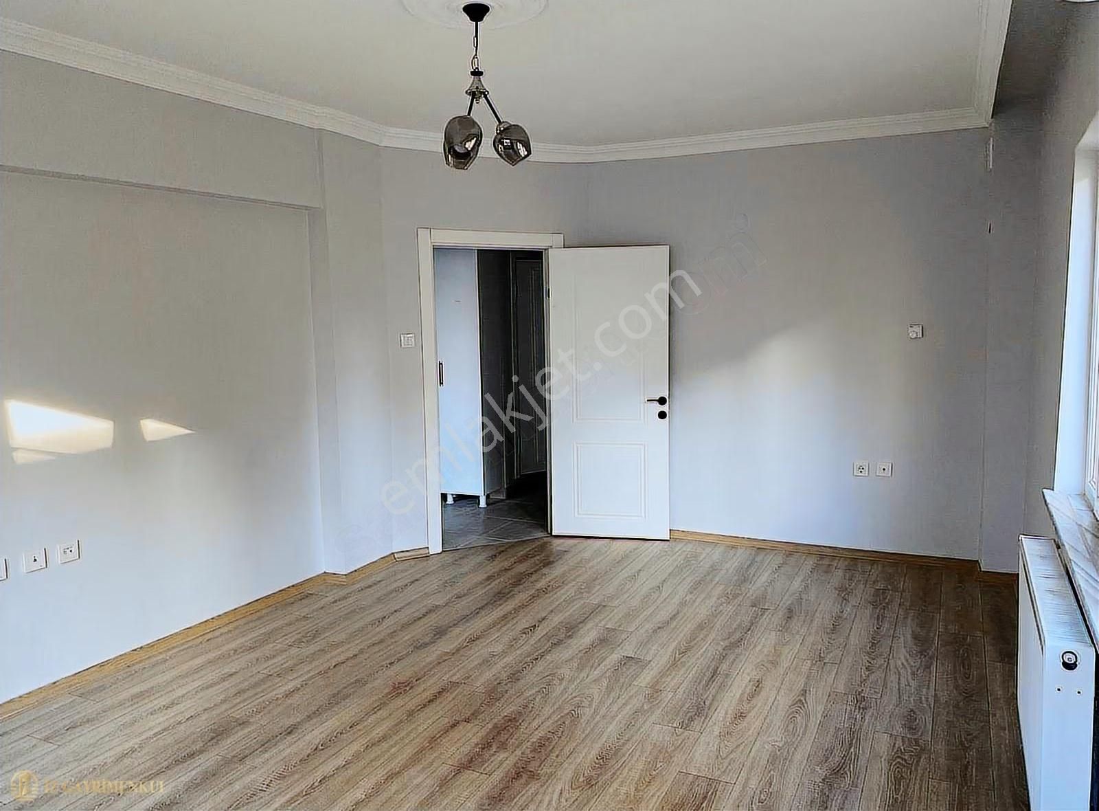 Çanakkale Merkez Esenlerde Satılık 3+1 Daire - Görsel 7