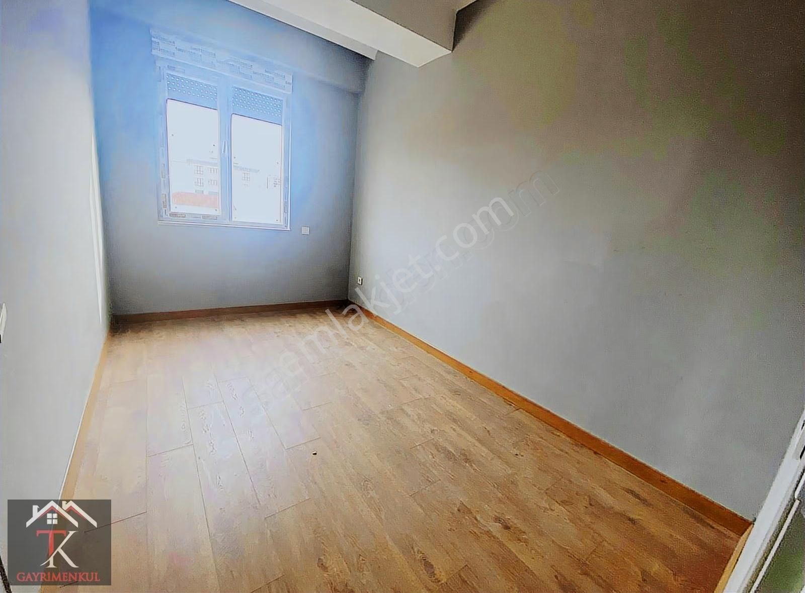 Tk'dan Caddeye Paralel 102 M2net Geniş Balkonlu 3+1 Daire - Görsel 6