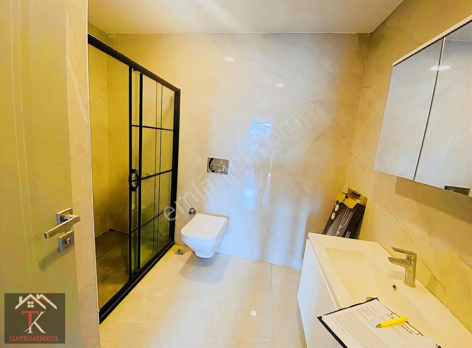 Tk'dan Caddeye Paralel 102 M2net Geniş Balkonlu 3+1 Daire - Görsel 9