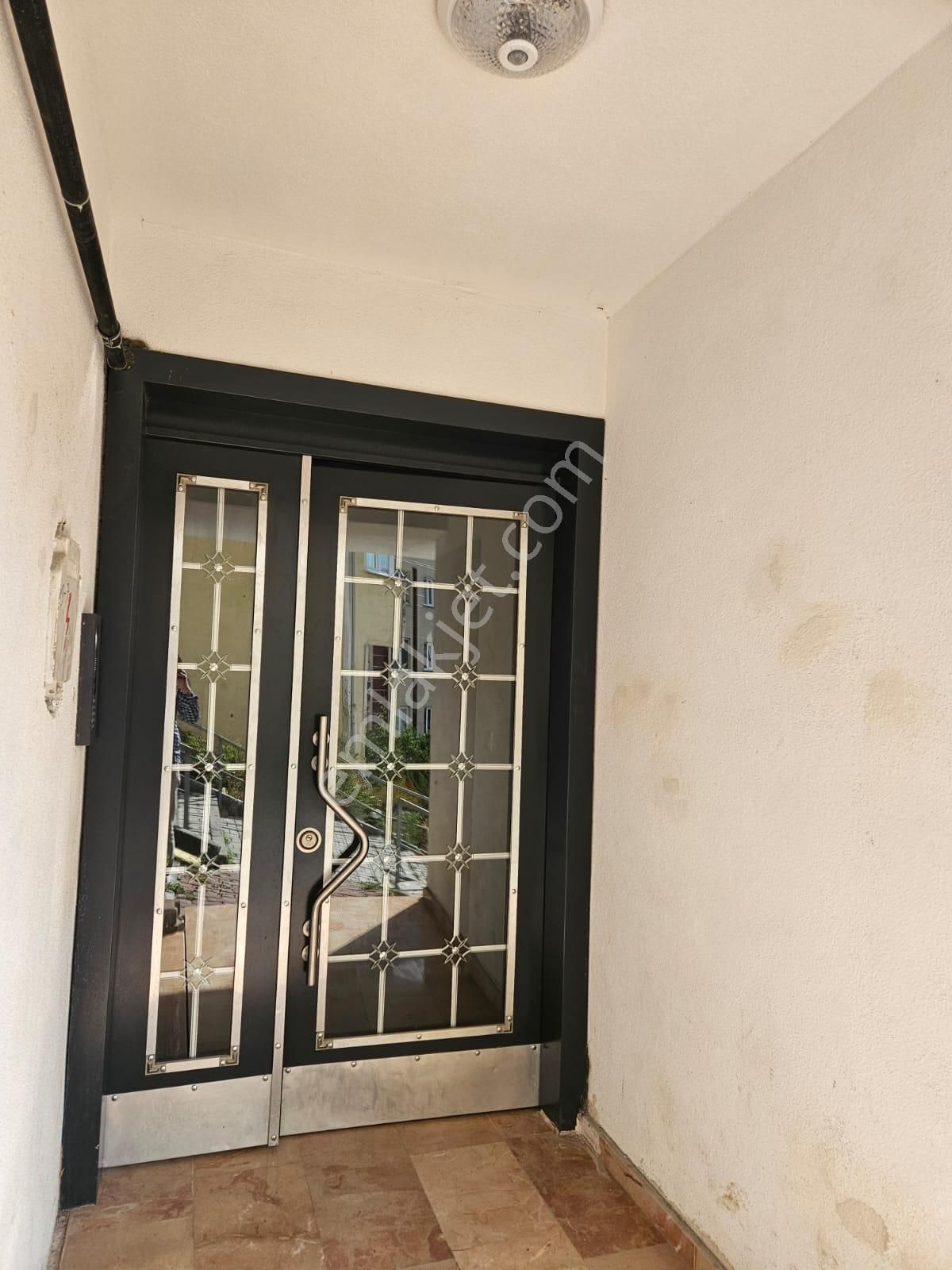 Gaziosmanpaşa Merkez Mah. Peyman Sok. Satılık Veya Kiralık Dubleks Daire