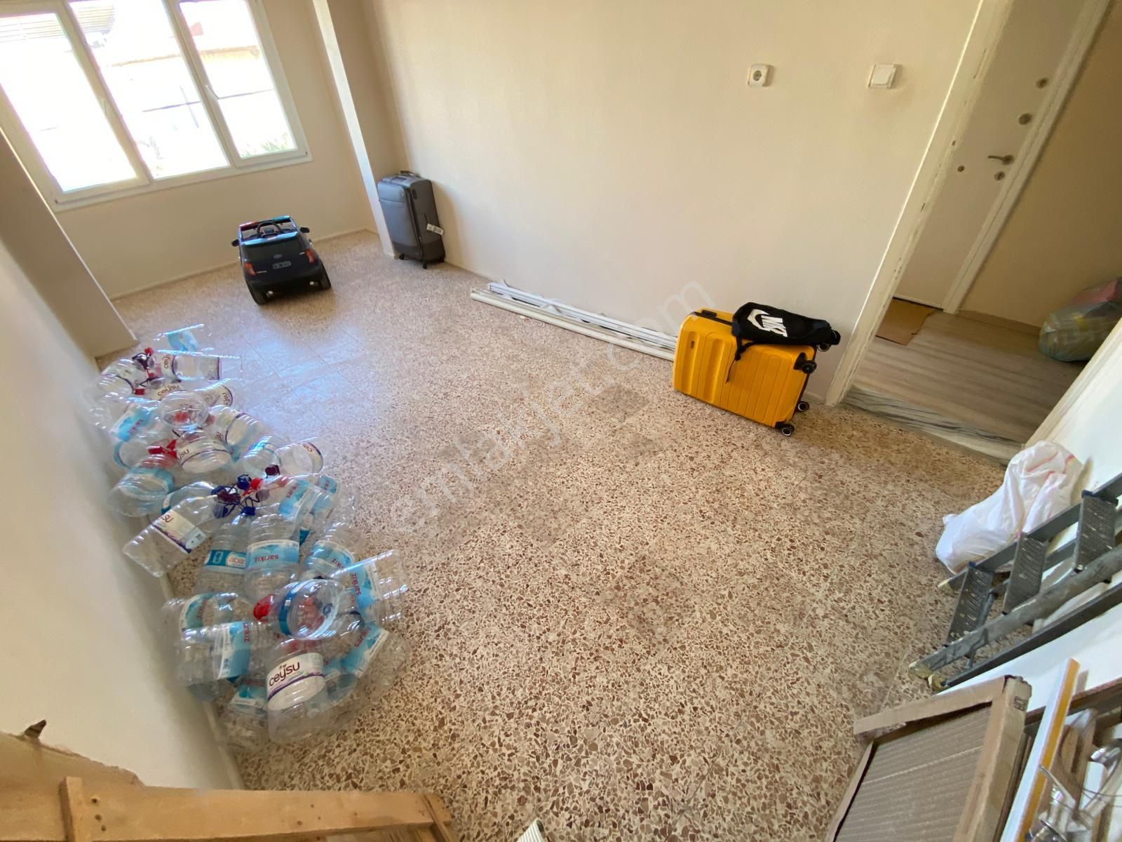 Konak Mehtap Mahallesinde 2+1 90m2 Ayrı Mutfak Arakat Kiralık Daire - Görsel 8