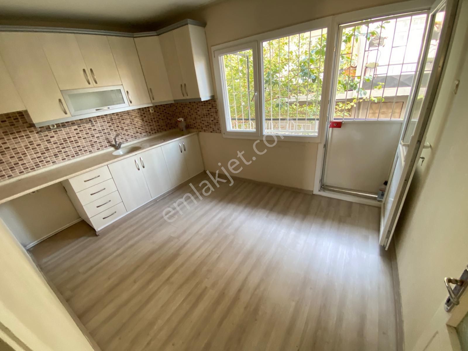 Konak Mehtap Mahallesinde 2+1 90m2 Ayrı Mutfak Arakat Kiralık Daire - Görsel 16