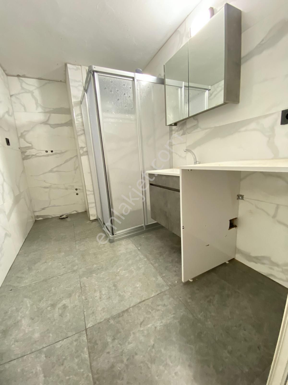 Konak Mehtap Mahallesinde 2+1 90m2 Ayrı Mutfak Arakat Kiralık Daire - Görsel 17