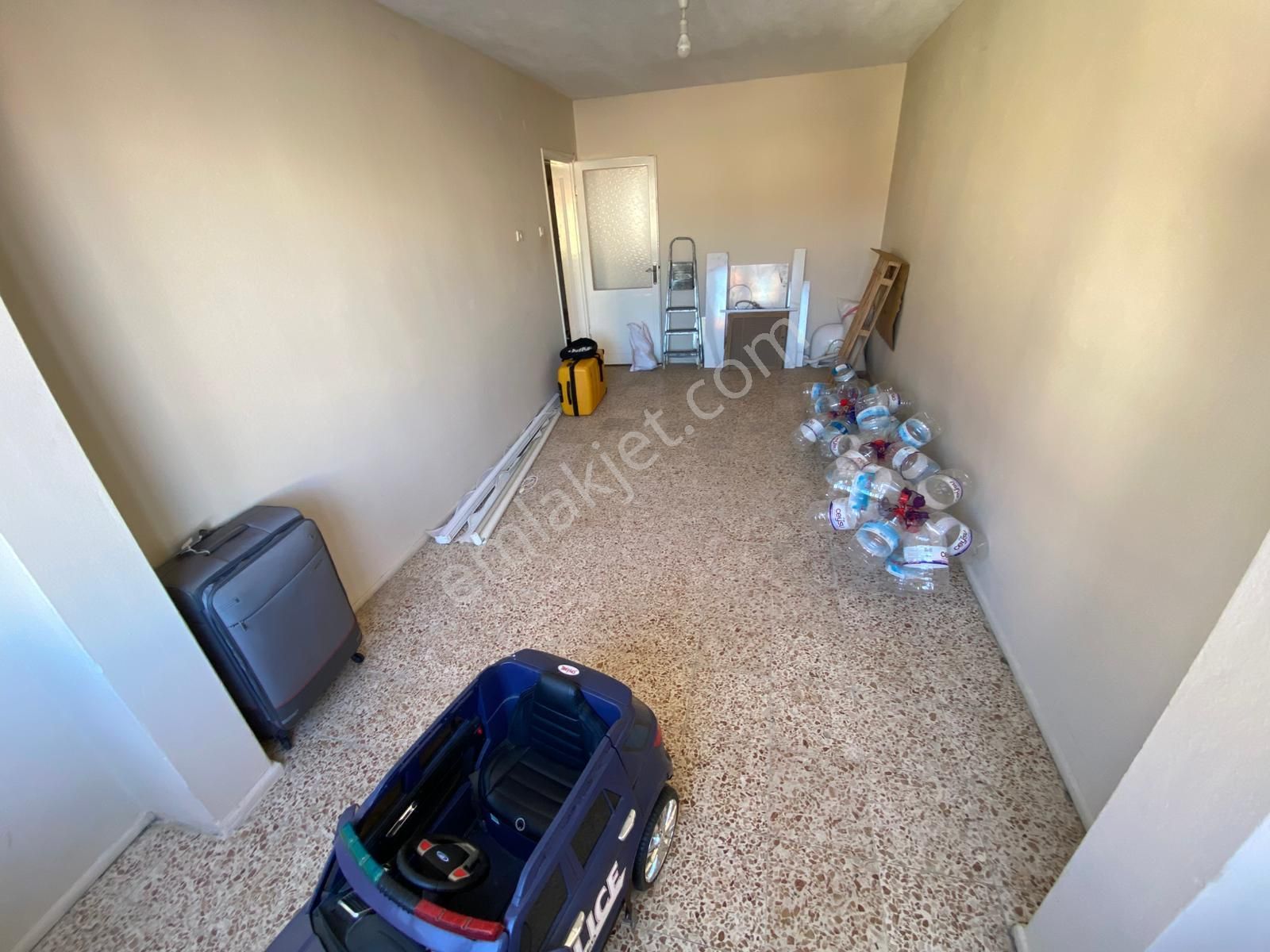 Konak Mehtap Mahallesinde 2+1 90m2 Ayrı Mutfak Arakat Kiralık Daire - Görsel 11