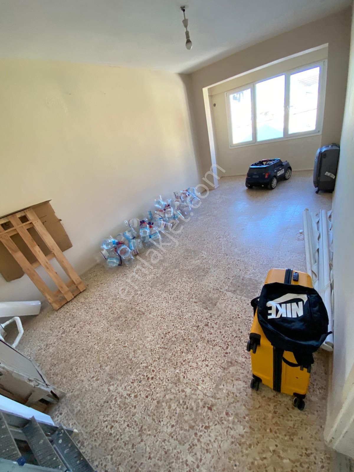 Konak Mehtap Mahallesinde 2+1 90m2 Ayrı Mutfak Arakat Kiralık Daire - Görsel 10