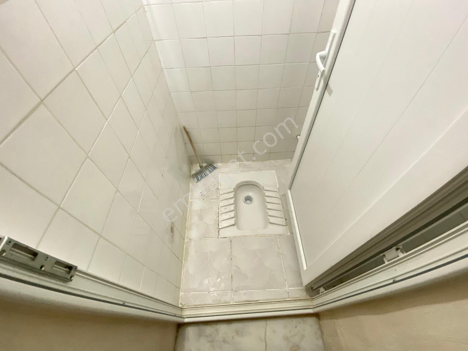 Konak Mehtap Mahallesinde 2+1 90m2 Ayrı Mutfak Arakat Kiralık Daire - Görsel 20