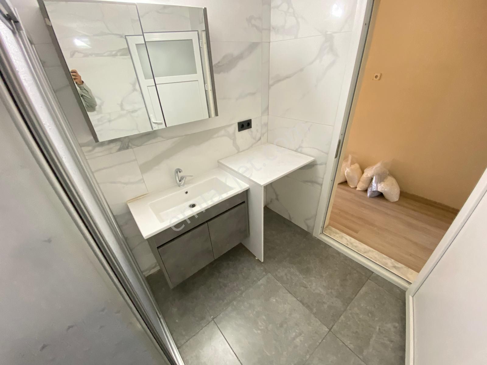 Konak Mehtap Mahallesinde 2+1 90m2 Ayrı Mutfak Arakat Kiralık Daire - Görsel 19