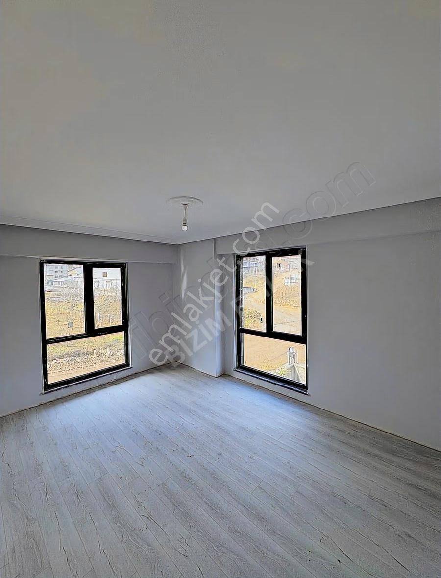 Bizim Emlaktan // Başiskele Site İçi Havuzlu Daire 3+1 Daire - Görsel 16
