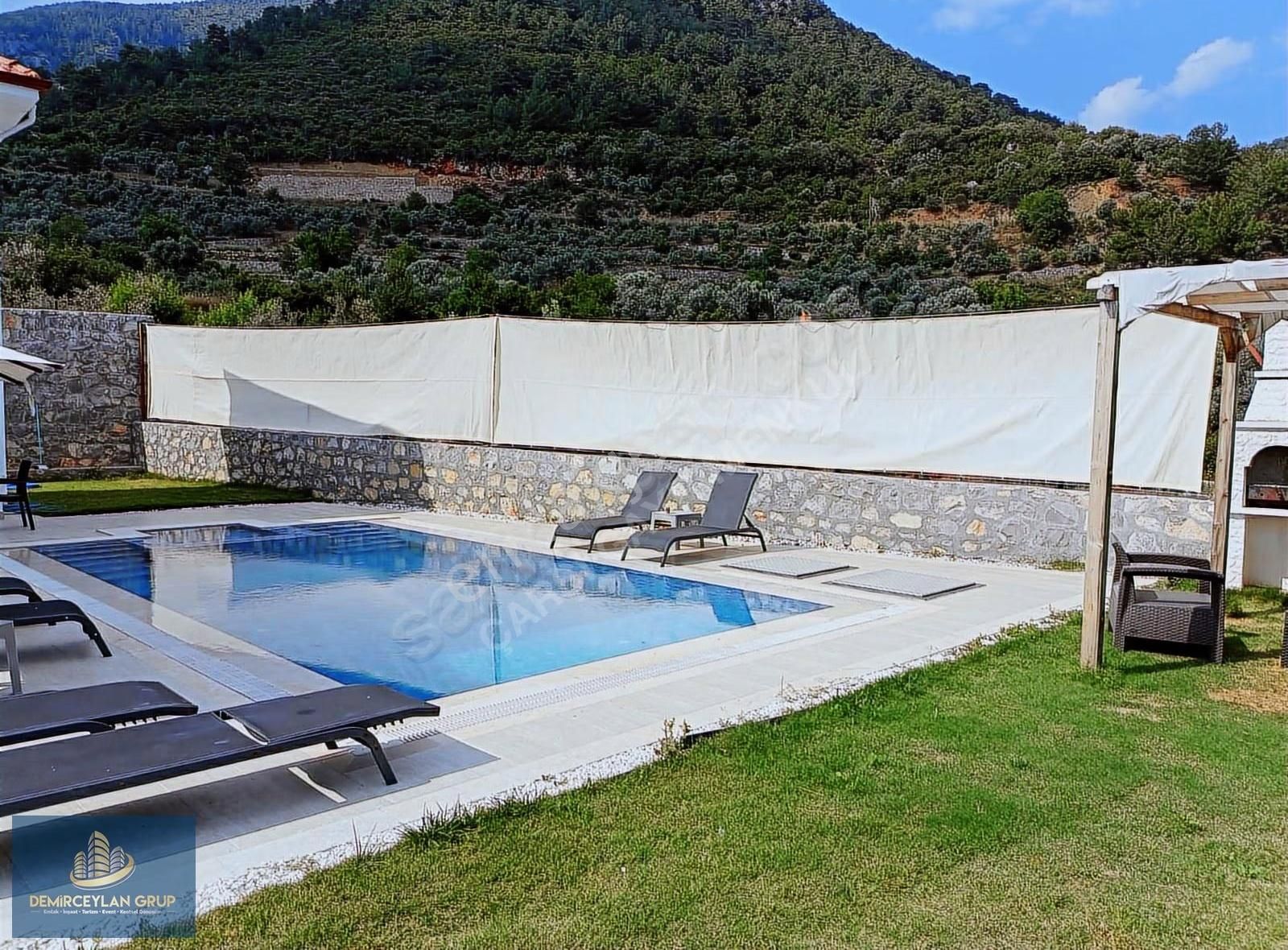 Fethiye İncirköyde Eşyalı Müstakil 3+1 Villa Kiralık - Görsel 13