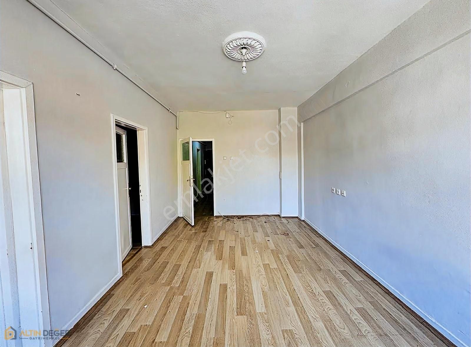 Kurtulış Mahallesi Orta Kat Satılık Daire - Görsel 5