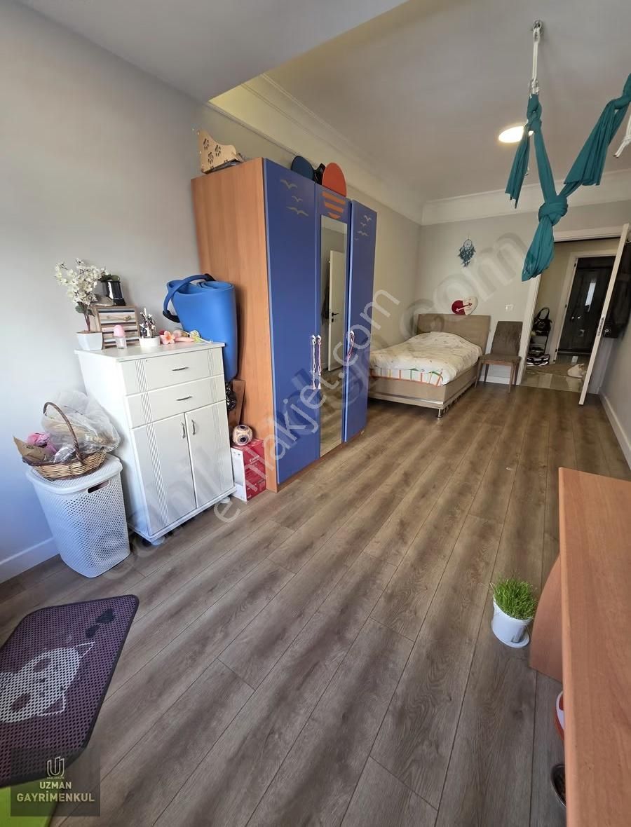 Avcılar Çidem Cd. İki Yıllık Bina Ön Cephe2+1 Satılılık Daire - Görsel 2