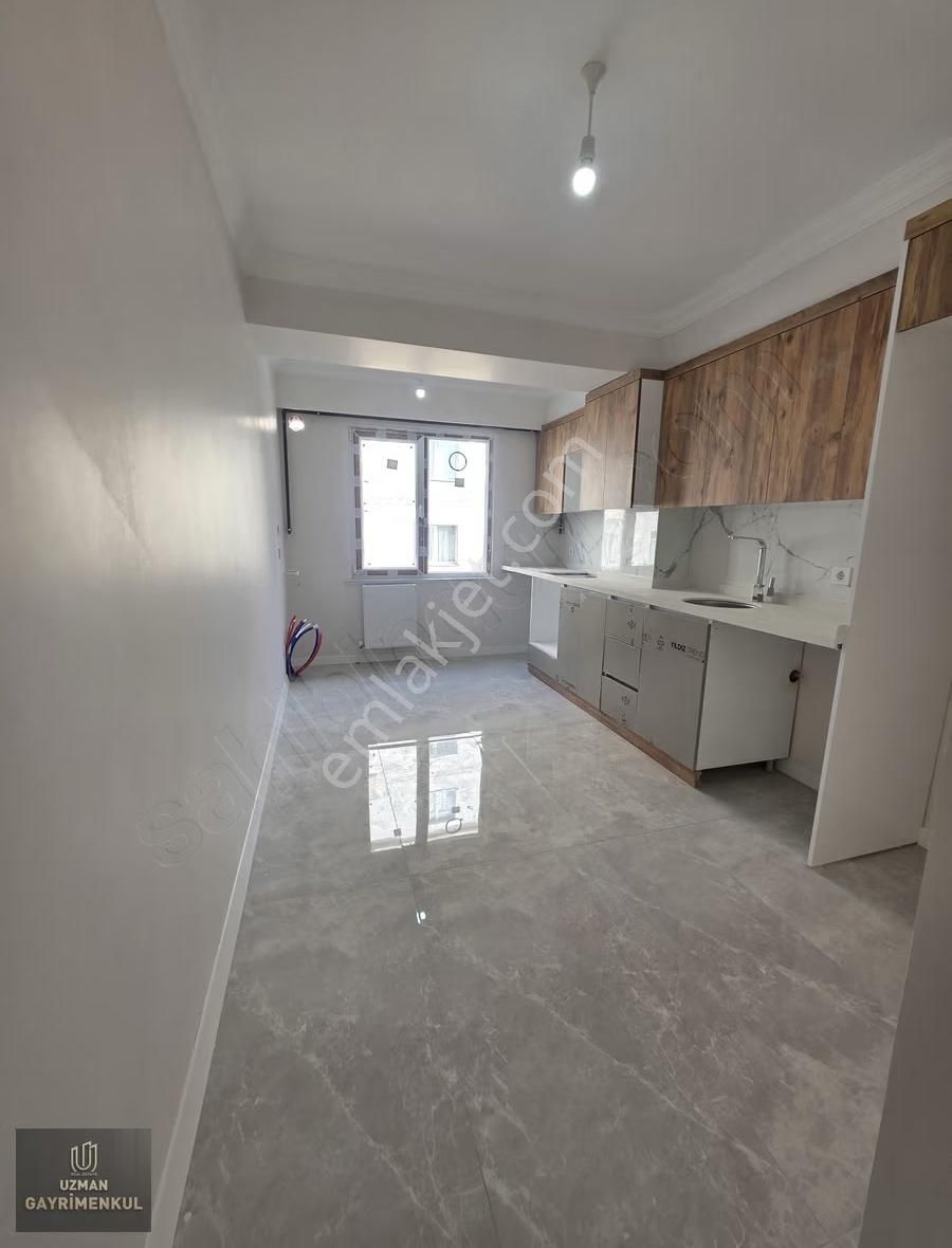 Uzman Dan Avcılar Cihangir Mh. Merkezi Konumunda Sıfır Bina 2+1 - Görsel 4