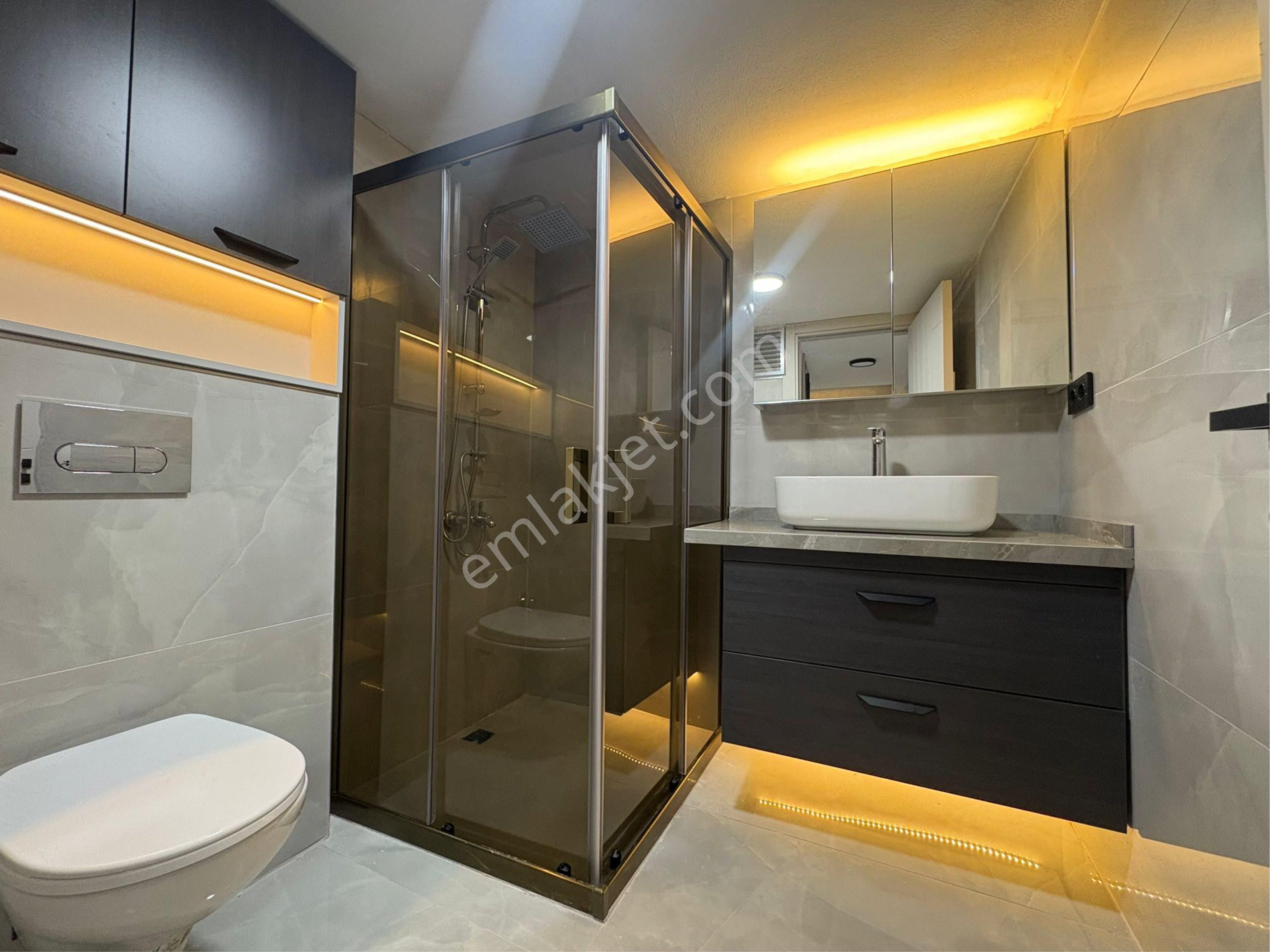 Turyaptan Balçova Merkezde Tamamen Yenilenmiş 3+1 Lüks Daire - Görsel 28