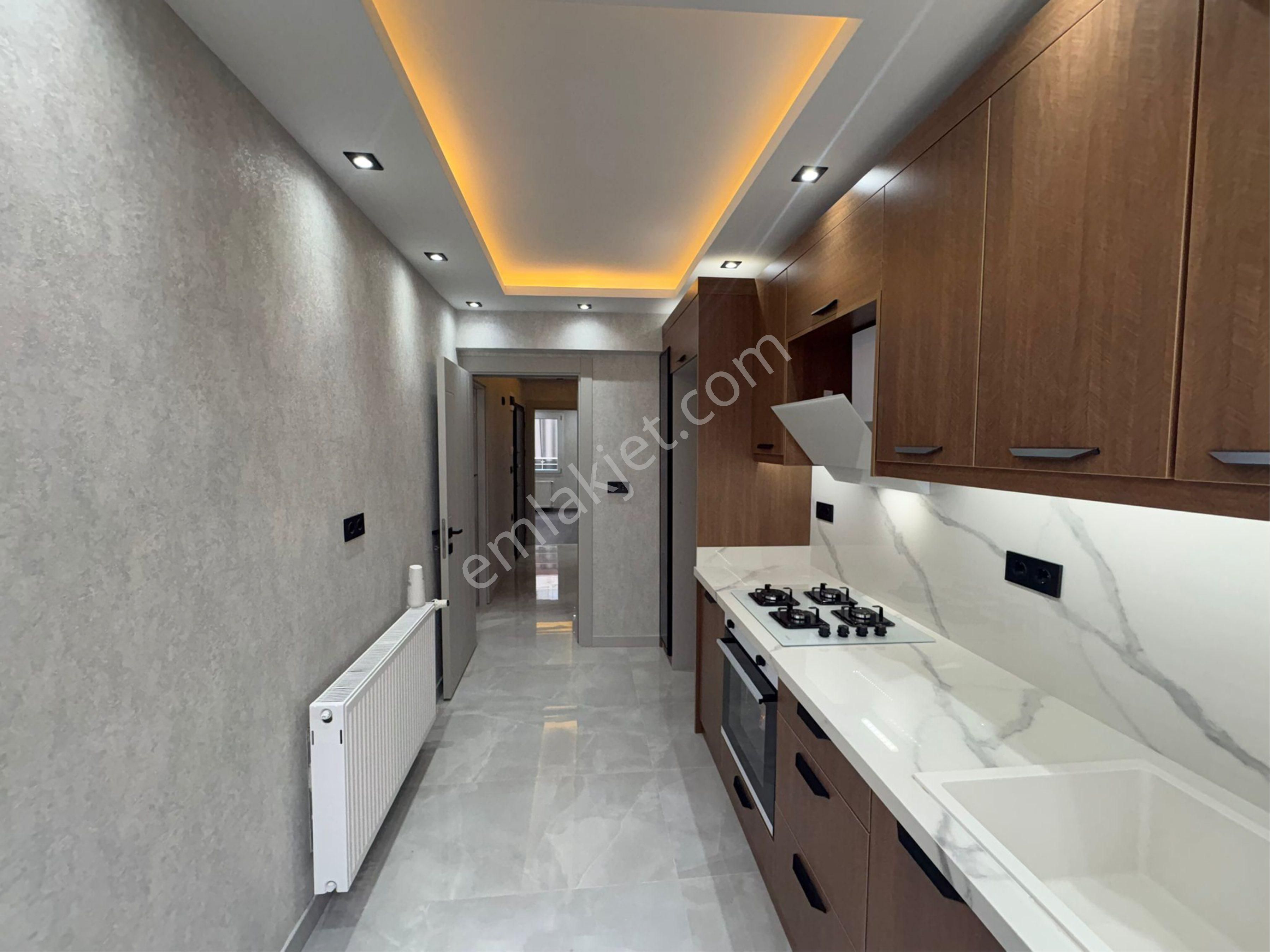 Turyaptan Balçova Merkezde Tamamen Yenilenmiş 3+1 Lüks Daire - Görsel 9