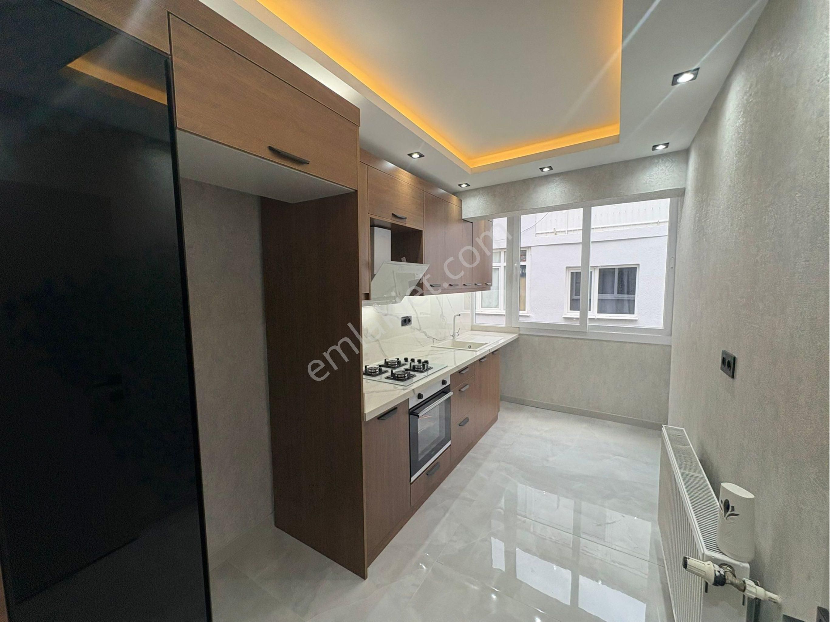 Turyaptan Balçova Merkezde Tamamen Yenilenmiş 3+1 Lüks Daire - Görsel 10