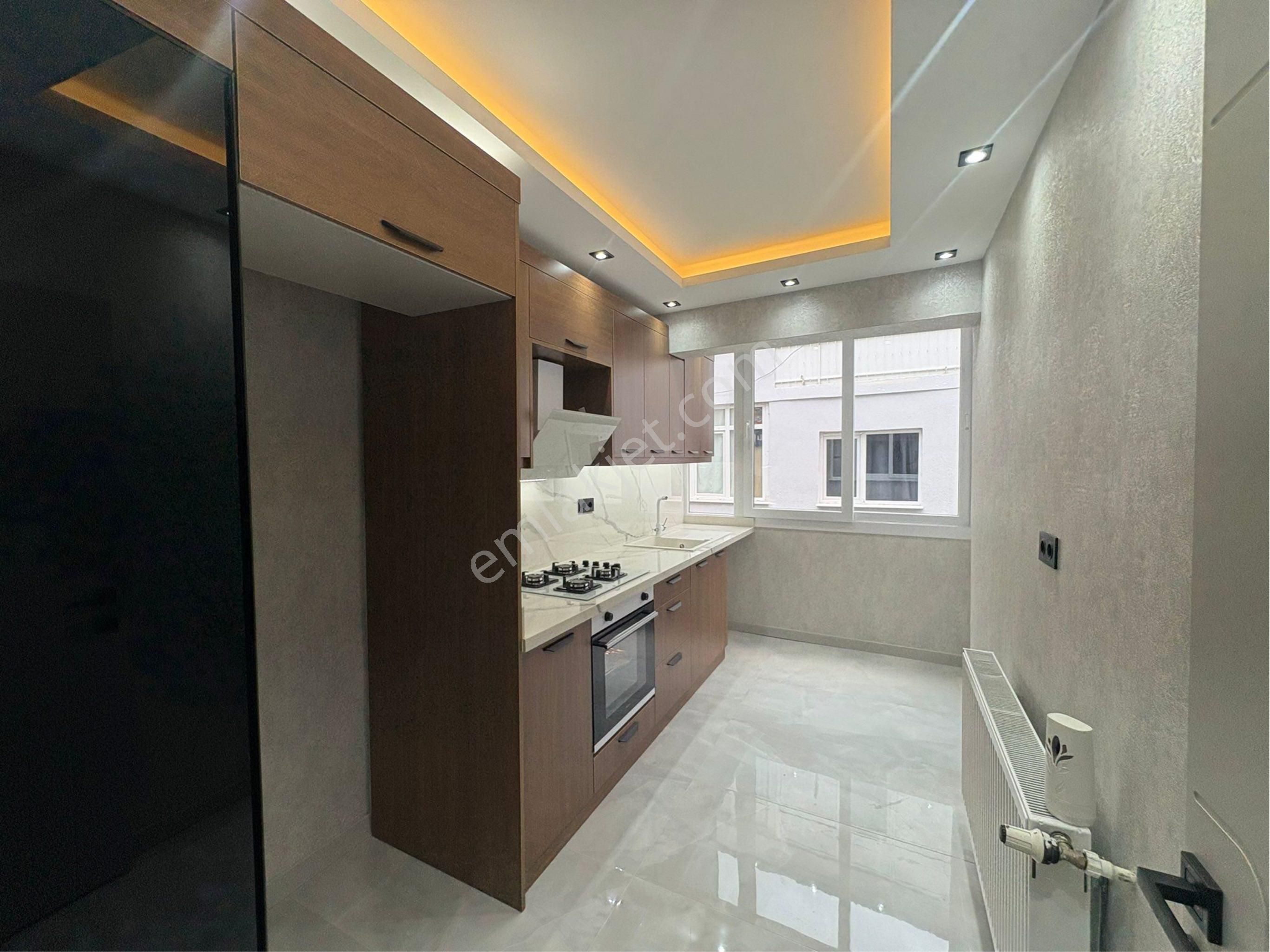 Turyaptan Balçova Merkezde Tamamen Yenilenmiş 3+1 Lüks Daire - Görsel 6