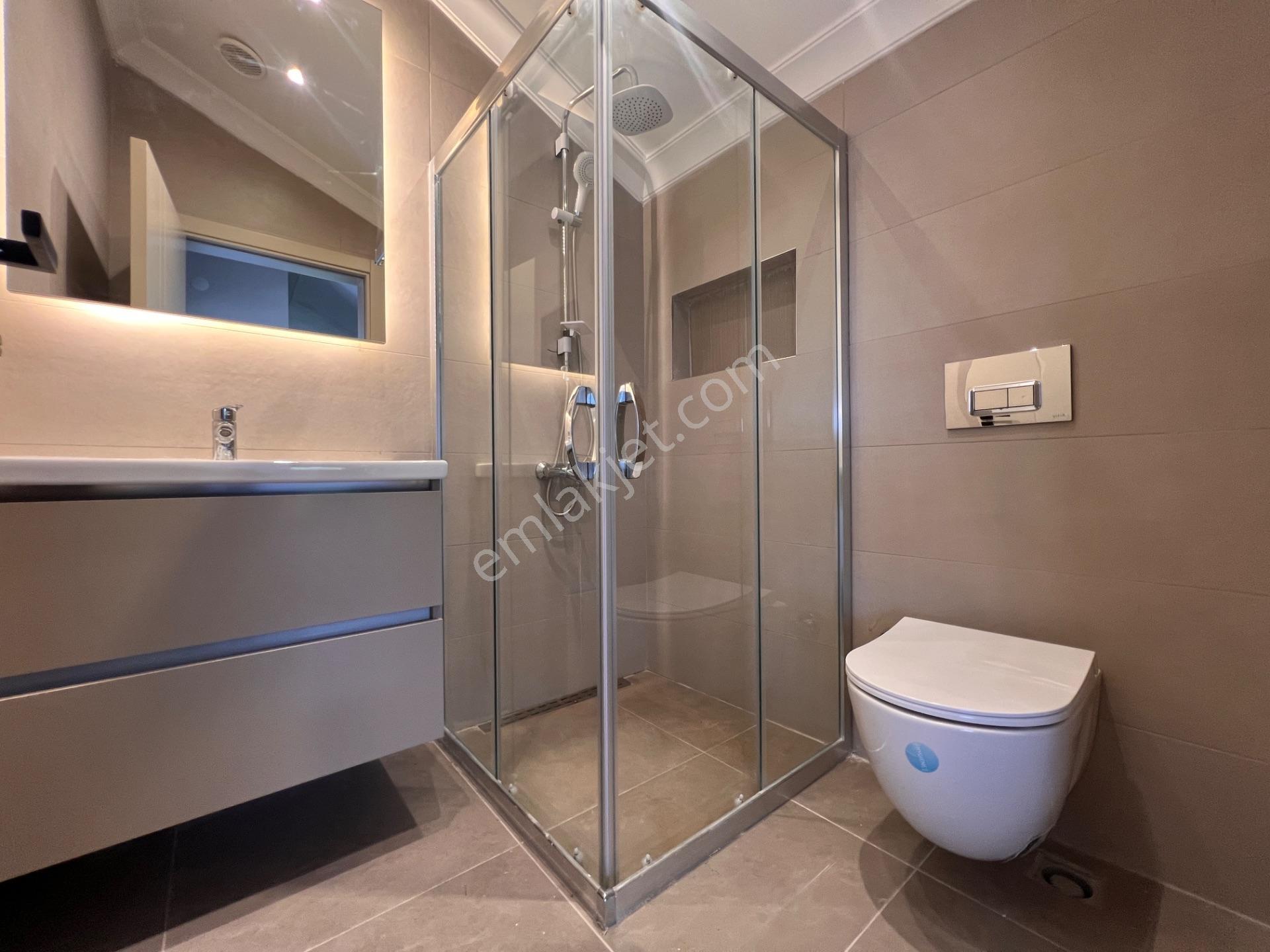 Didimde Havuzlu, Alt Katta Oda&banyo Dahil 5 Odalı Tam Müstakil - Görsel 32