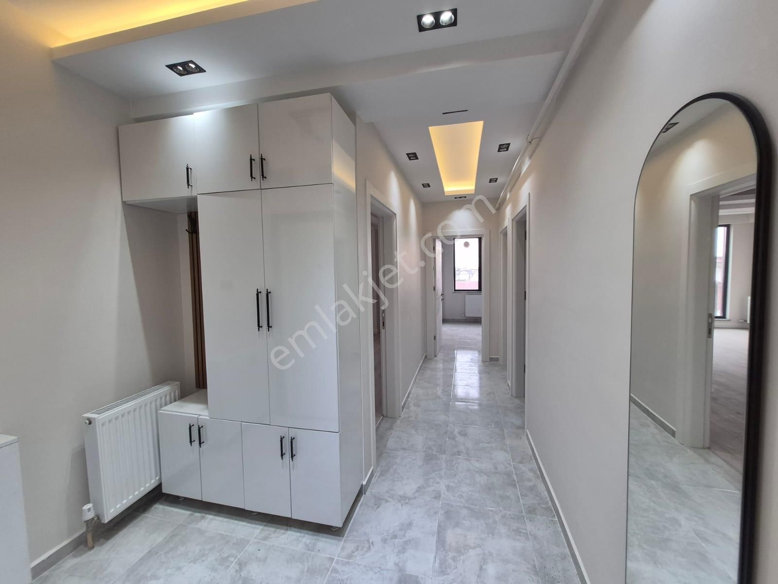 Bandırma 17 Eylül Atatürk Caddesi 2+1 Satılık Daire - Görsel 12
