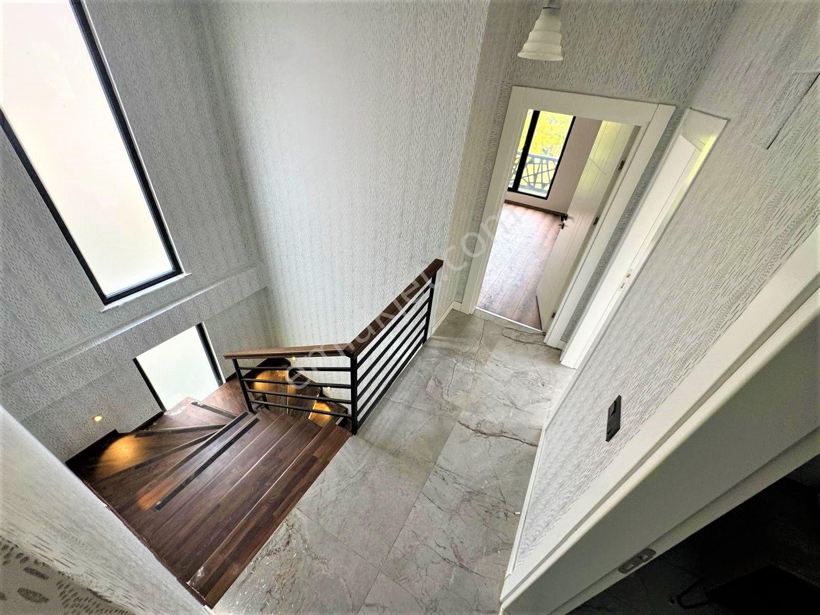 Alfa Gayrimenkul'den Akçay'da 200m2 60 M2 Bahçeli 4+1 Müstakil Villa - Görsel 14