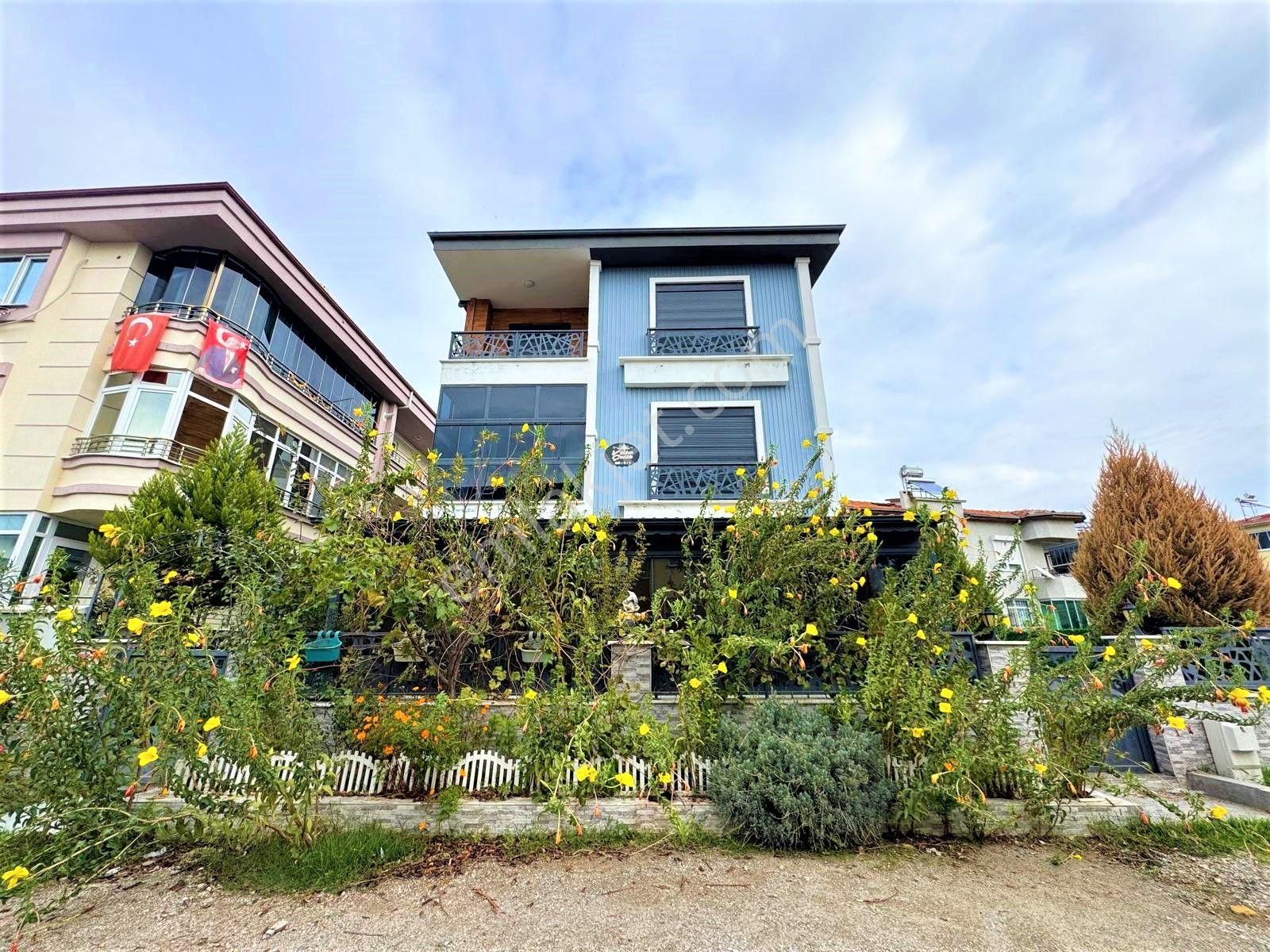 Alfa Gayrimenkul'den Akçay'da 200m2 60 M2 Bahçeli 4+1 Müstakil Villa - Görsel 35