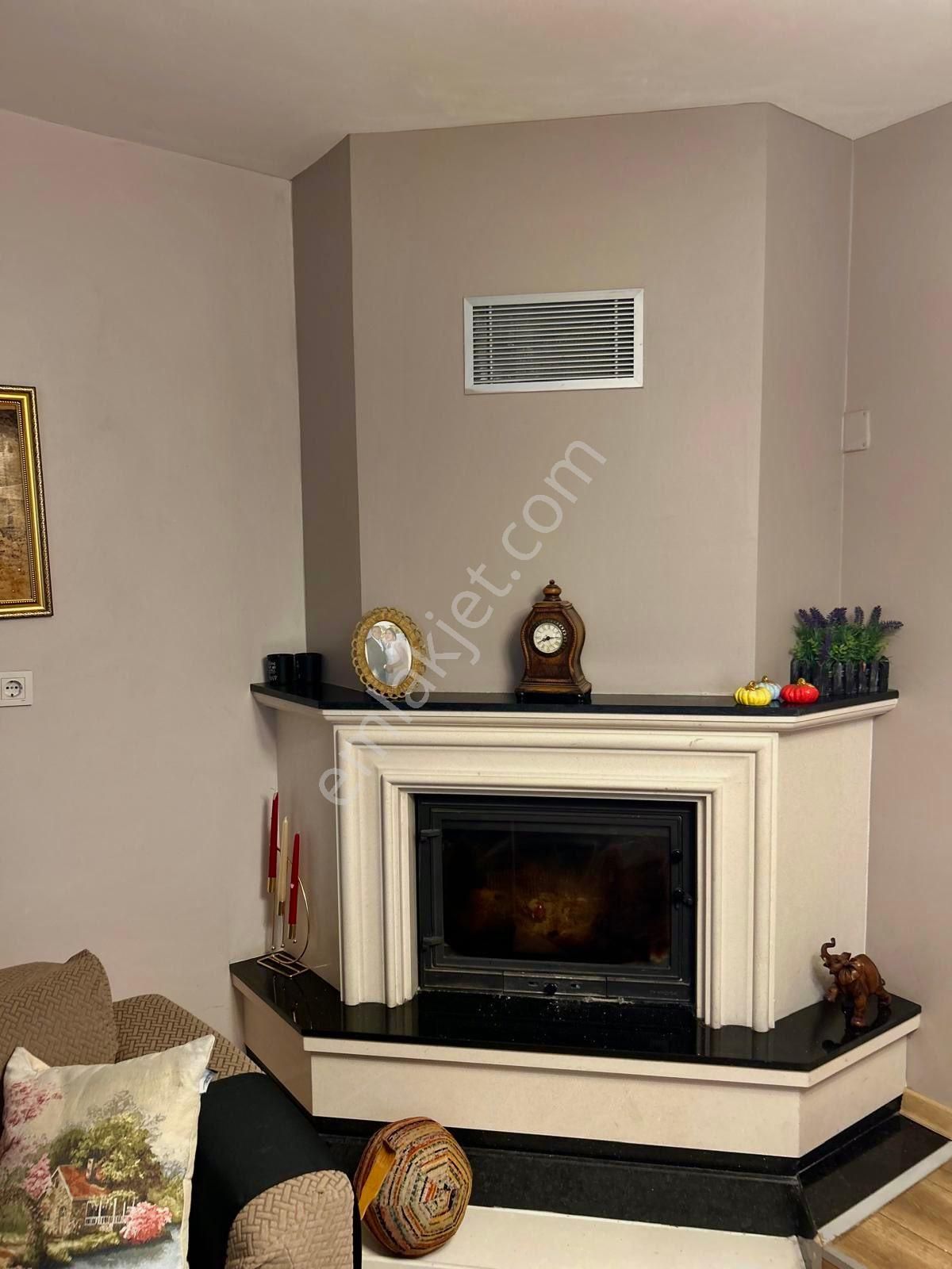 Yakuplu Konaklarında Harika Konumlu Bakımlı Villa - Görsel 2