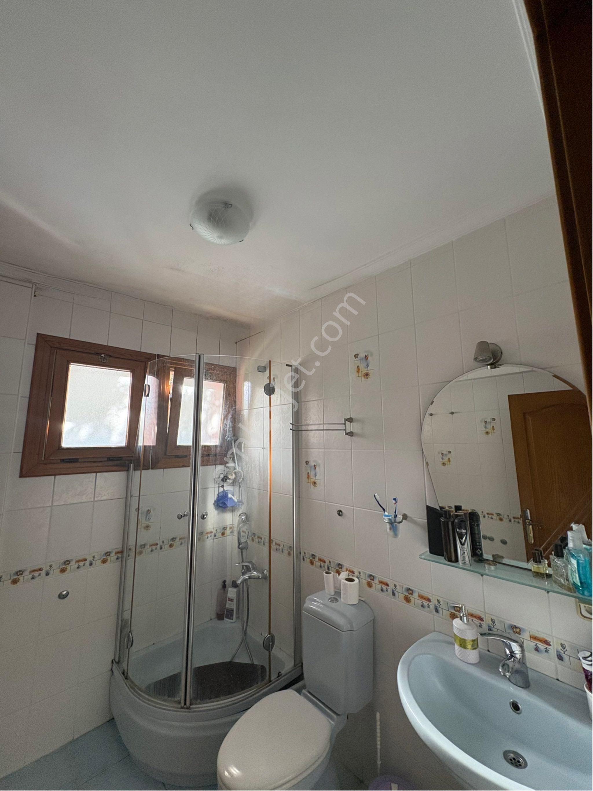 Yakuplu Konaklarında Harika Konumlu Bakımlı Villa - Görsel 22