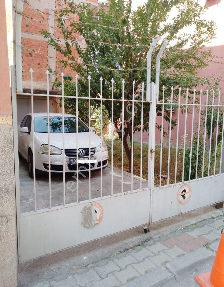 Bornova Çamdibi 'nde Satılık Arsa - Görsel 5