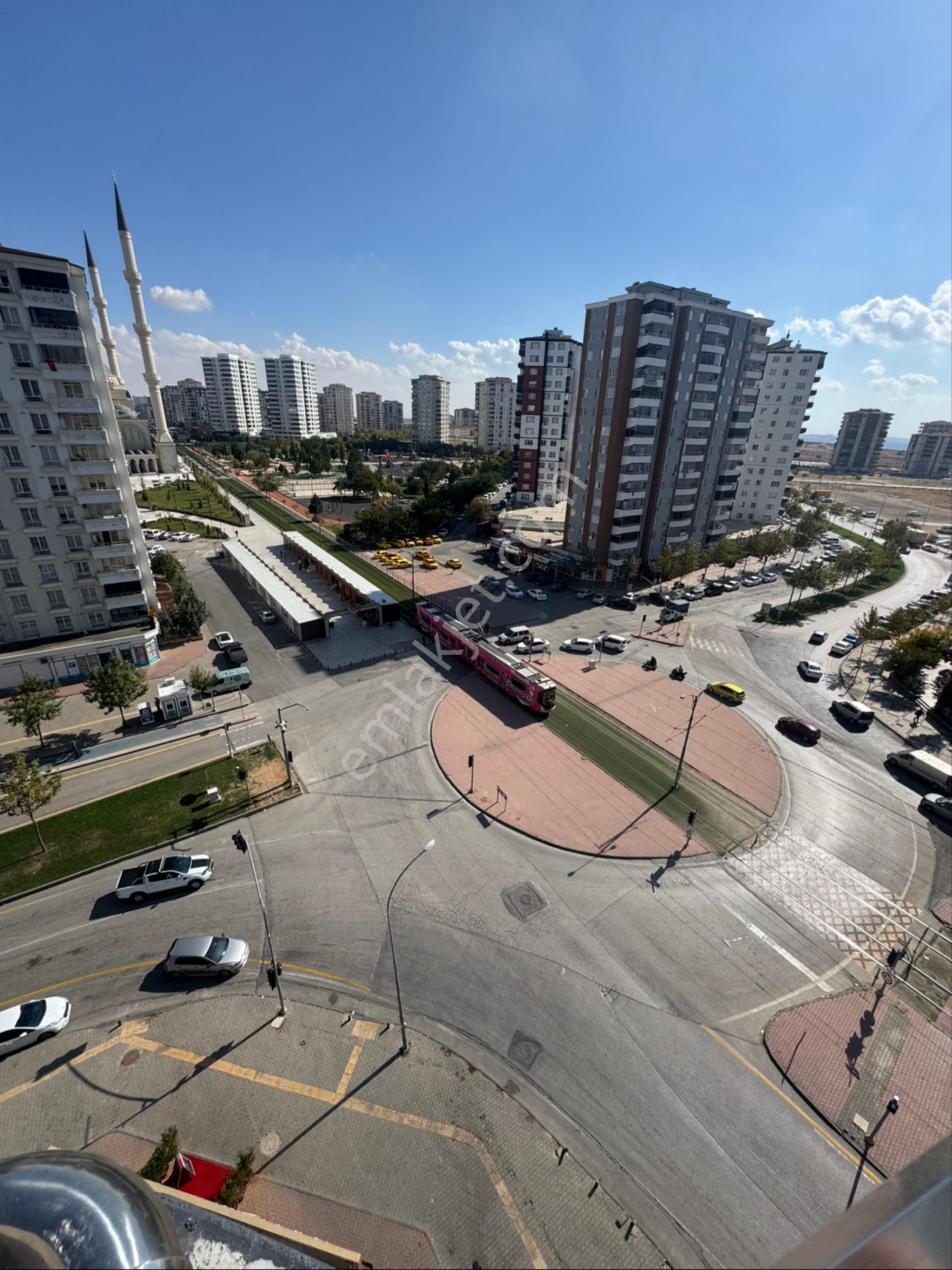 G.antep Akkent Mah Merkezinde Arkat Bakımlı 3+1 Satlık Daire