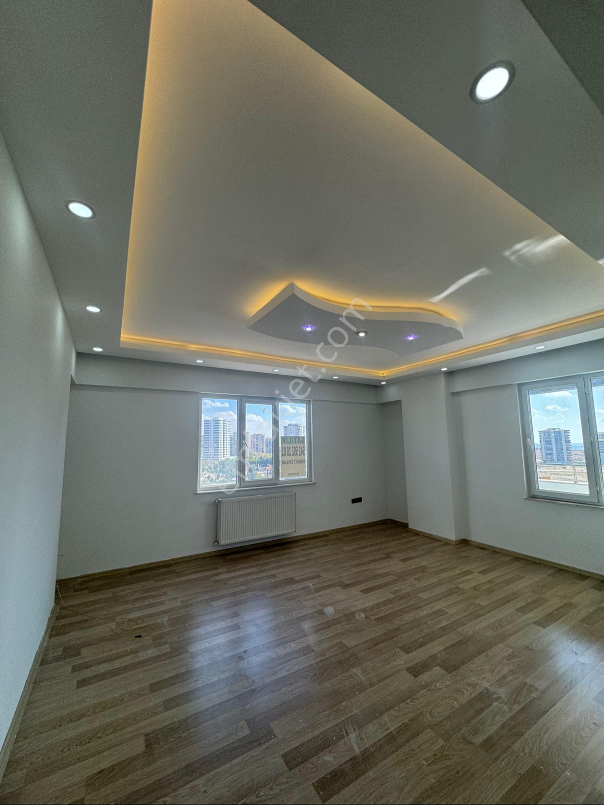 G.antep Akkent Mah Merkezinde Arkat Bakımlı 3+1 Satlık Daire - Görsel 2