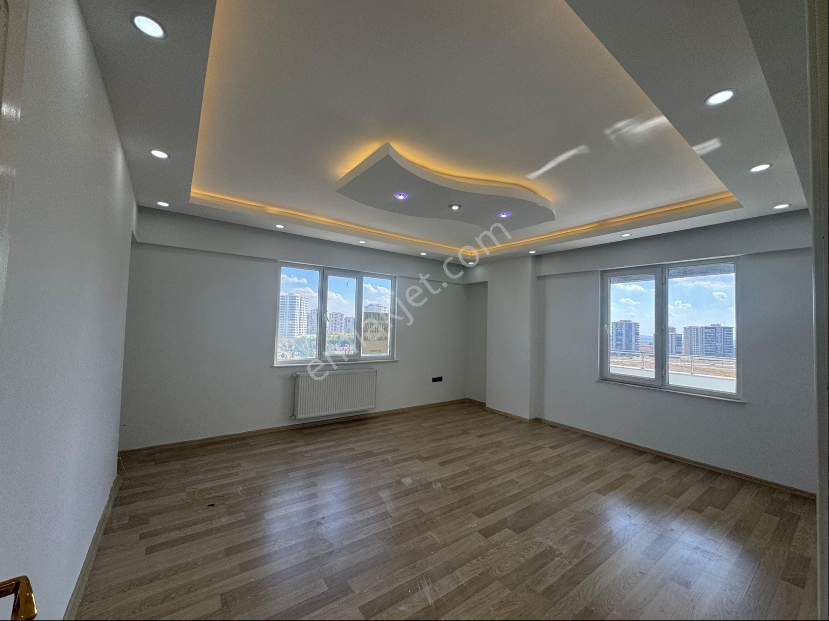 G.antep Akkent Mah Merkezinde Arkat Bakımlı 3+1 Satlık Daire - Görsel 3