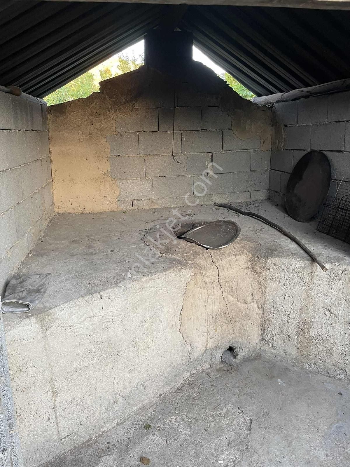 Çayırbağında Satılık Müstakil 320 M2 Bahçe Ve Evi - Görsel 21