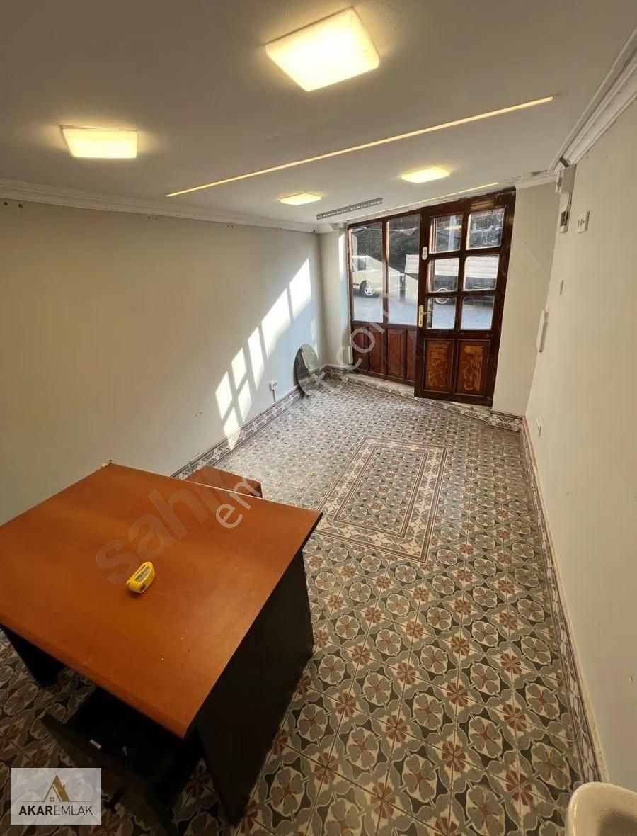 Eğrikapıda Kiralık Dükkan - Görsel 4