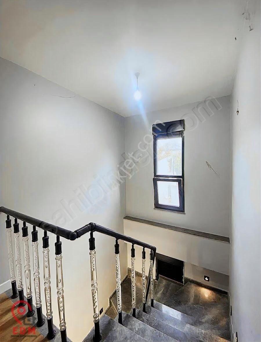 Silivri Ortaköy'de Müstakil Havuzlu Satılık Villa - Görsel 15