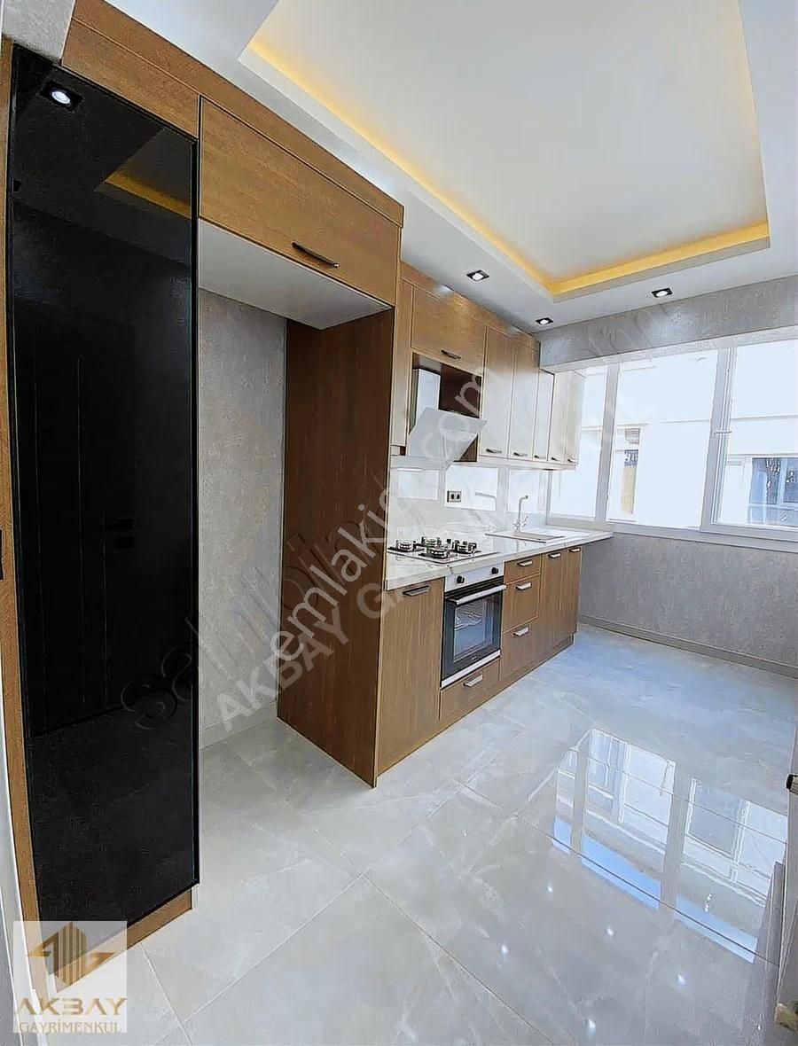 Akbay Gayrimenkul'den Masrafsız Ara Kat Full Tadilatlı 3+1 Daire - Görsel 32
