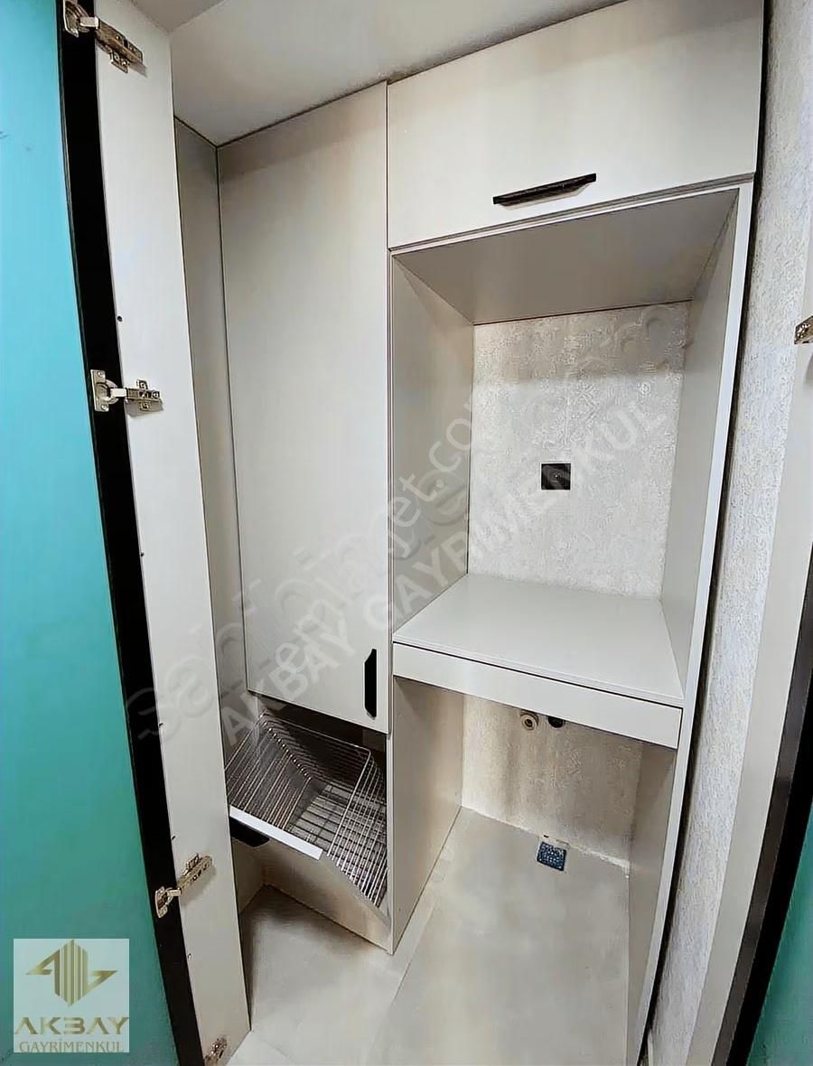 Akbay Gayrimenkul'den Masrafsız Ara Kat Full Tadilatlı 3+1 Daire - Görsel 2