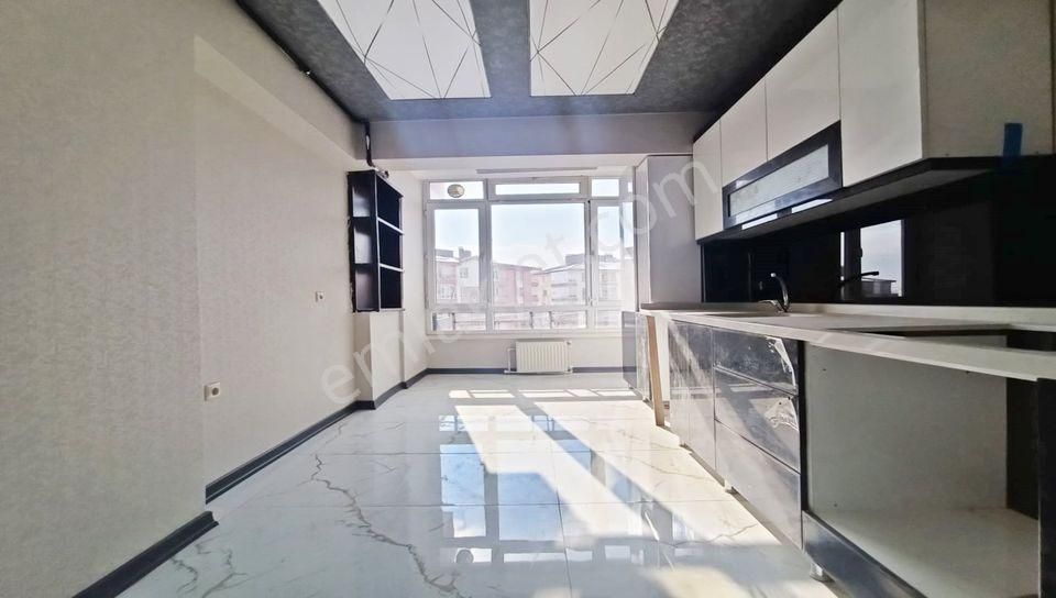 Beylikdüzü'nde Bölgenin Geniş M2'li Kasım Ayına Özel 3+1 Daire - Görsel 6