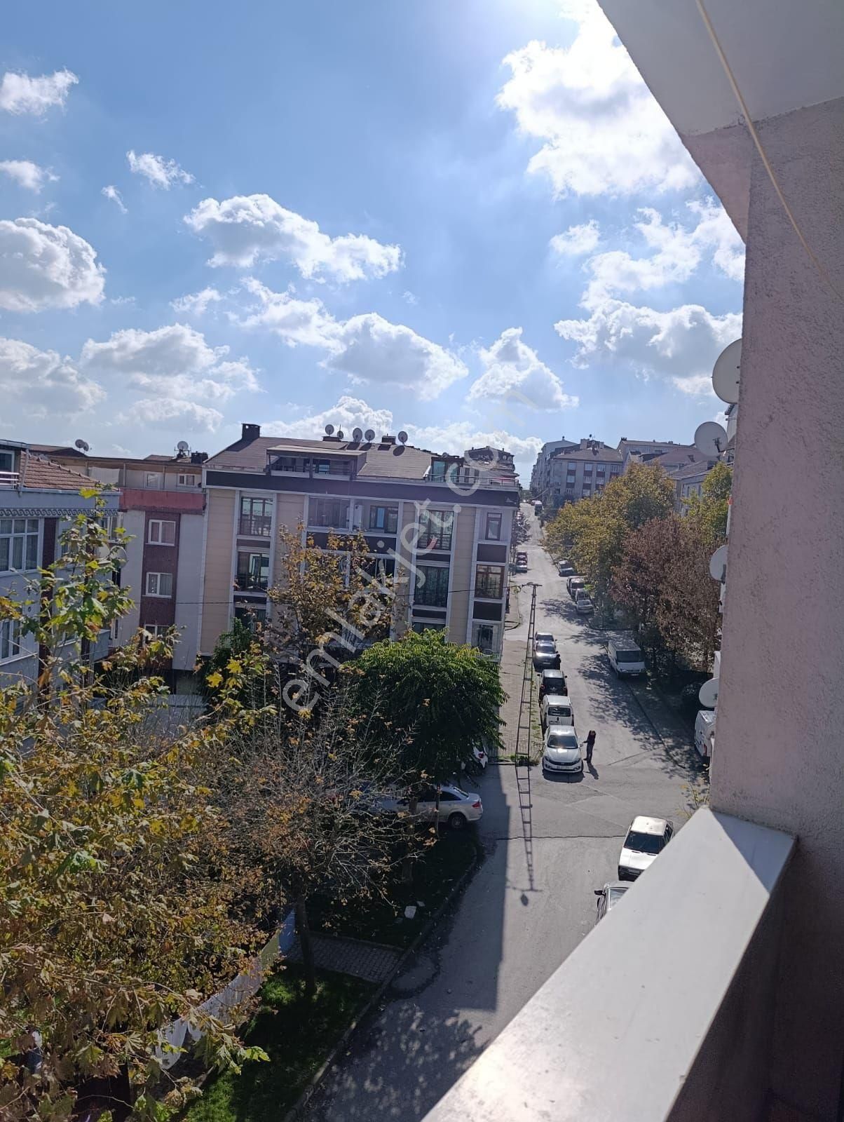 Güneyden Sultan Gazide 1+1.80 M2 Arsa Hisseli Tapulu Balkonlu Daire - Görsel 4