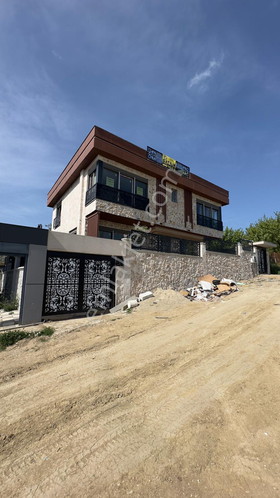 Güzelce Deniz Manzaralı Özel Yapım Taş Cepheli 4+2 Satılık Villa - Görsel 18