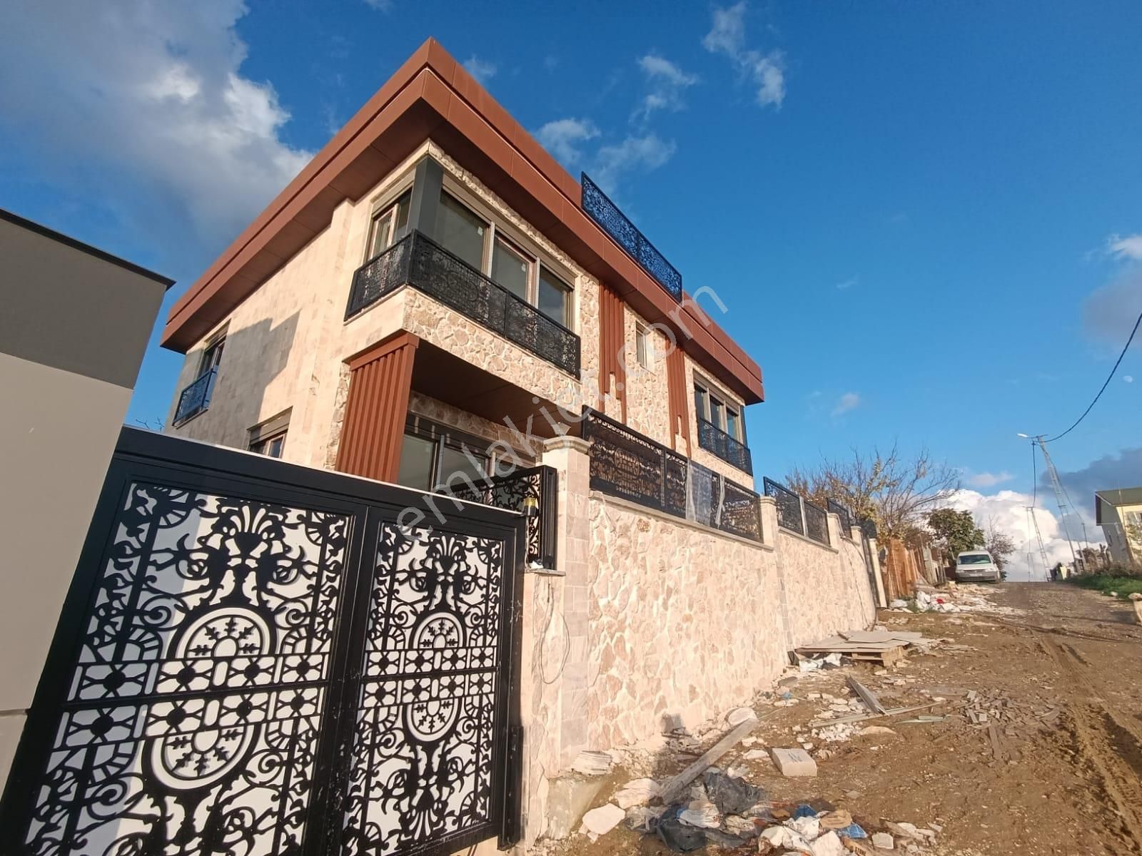 Güzelce Deniz Manzaralı Özel Yapım Taş Cepheli 4+2 Satılık Villa - Görsel 24