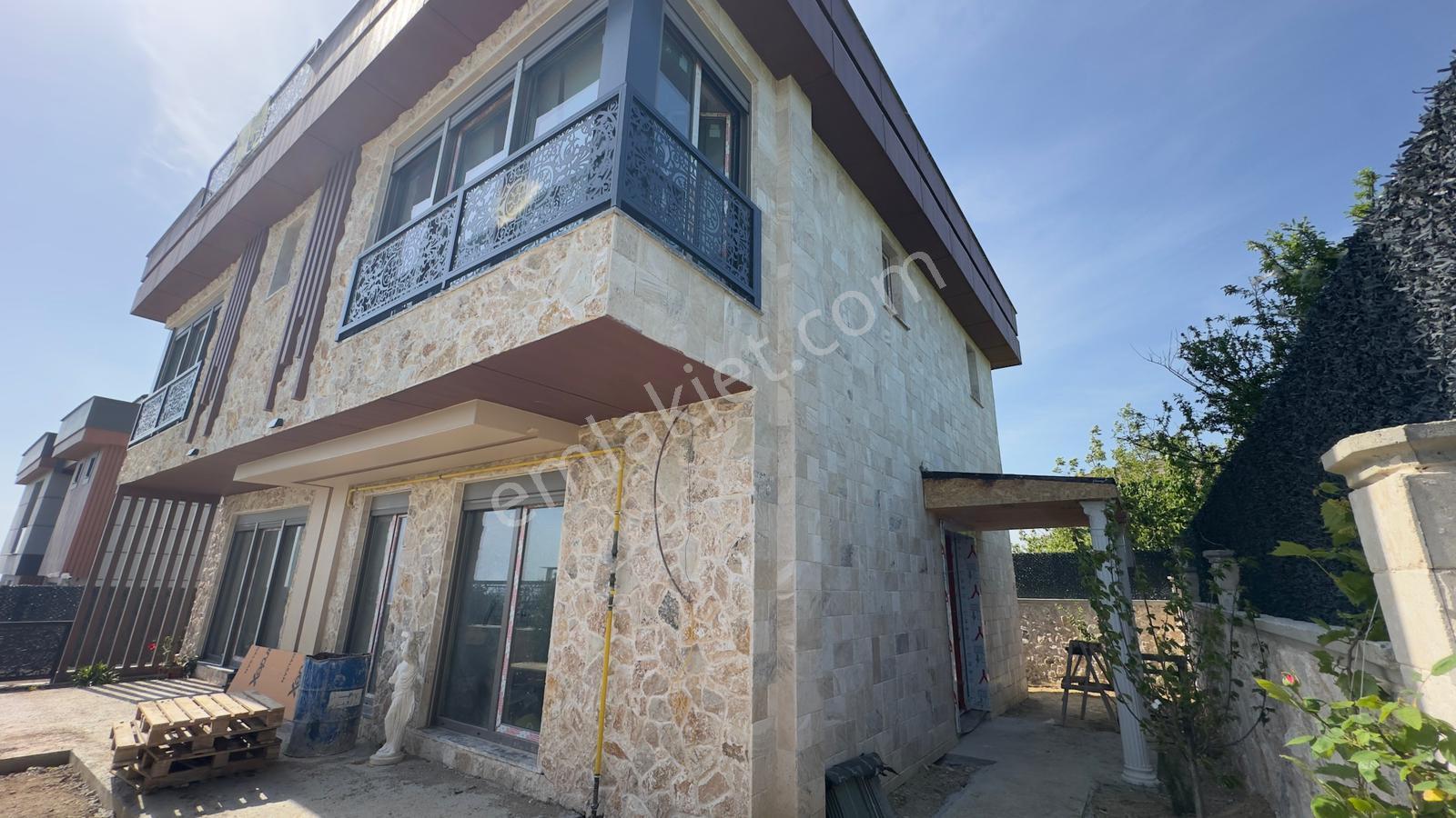 Güzelce Deniz Manzaralı Özel Yapım Taş Cepheli 4+2 Satılık Villa - Görsel 25